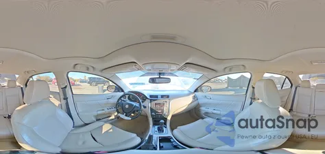 2010 Suzuki Kizashi Sls z USA, uszkodzony, nr VIN JS2RF9A73A6100331